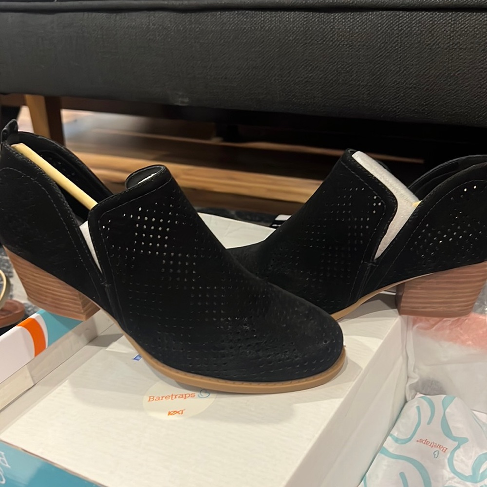 Ankle Boots- Baretraps Rizzo block heeled boot- BRAND NEW IN BOX